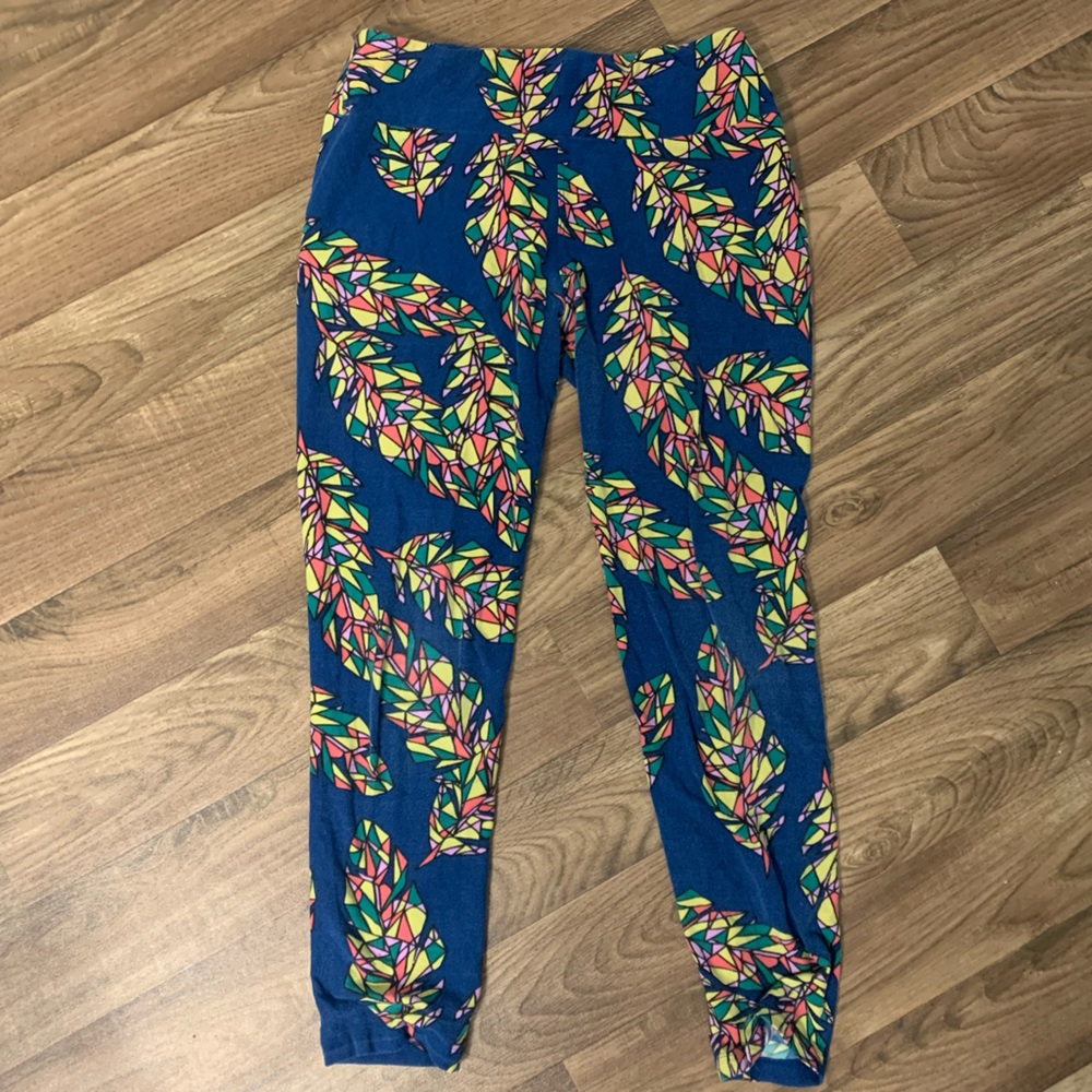 3/$18 LuLaRoe Leggings One Size Blue with Feathers